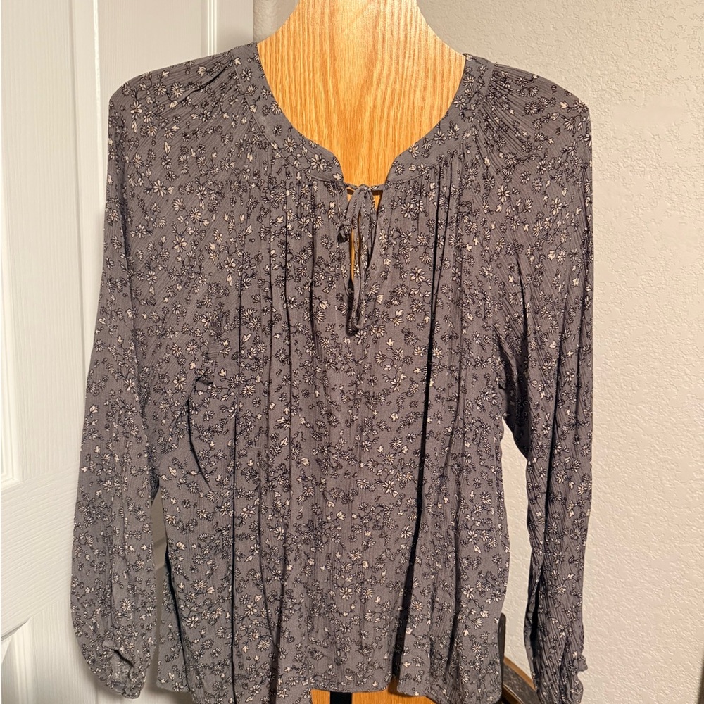 CJLA Floral Gray Women's Top